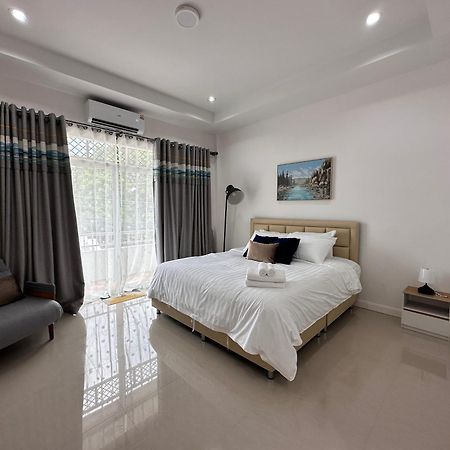 Home Living 8 At Hat Yai Ban Kho Hong Екстер'єр фото