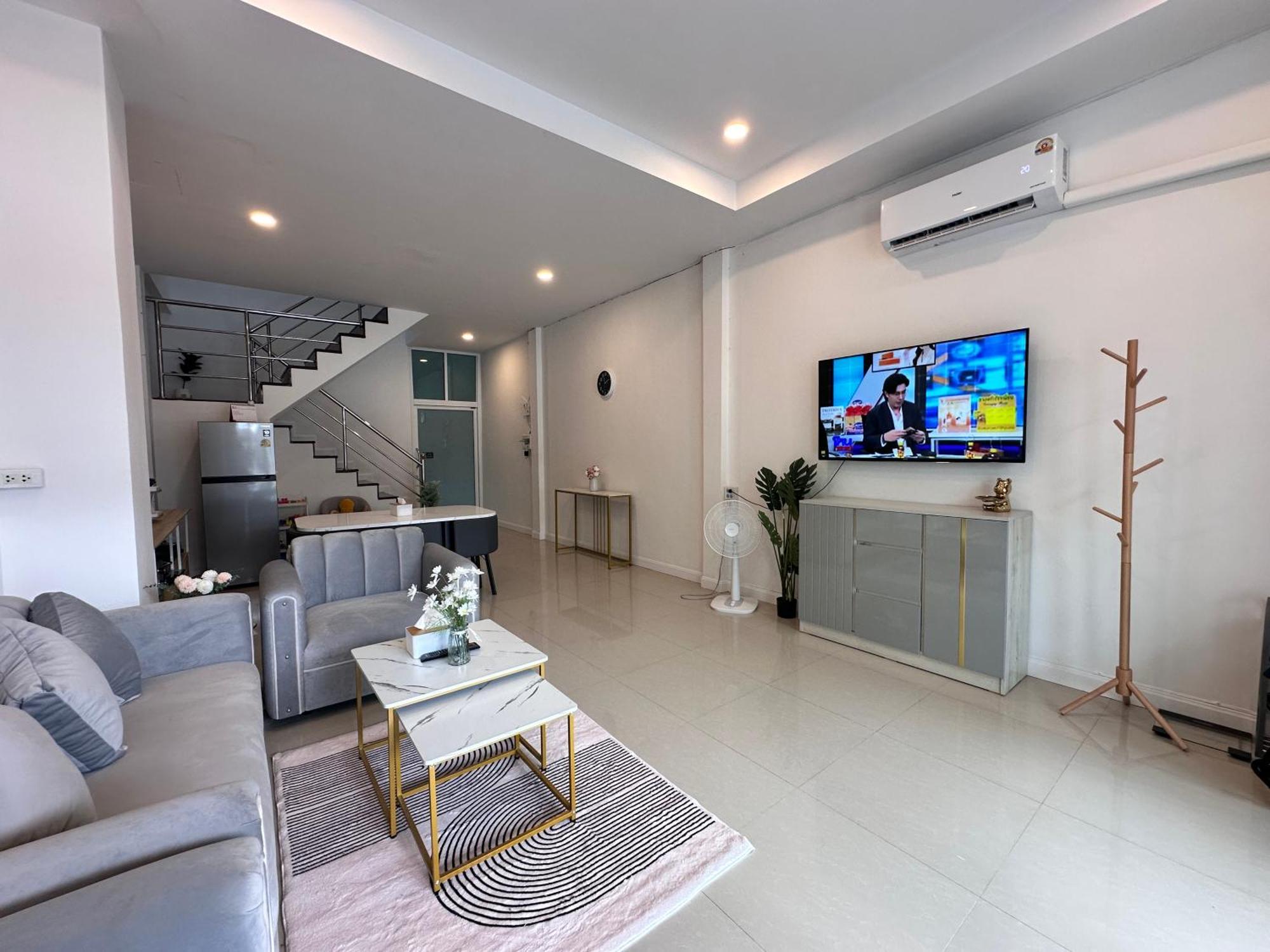 Home Living 8 At Hat Yai Ban Kho Hong Екстер'єр фото